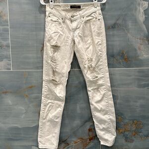 Levi’s ripped white skinny jeans